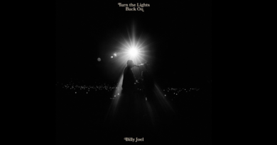 Billy Joel lança primeiro single inédito em décadas: “Turn The Lights Back On”